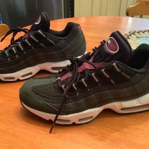 Nike Air Max Size 10.5